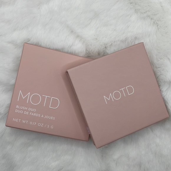 MOTD Blush Duo in Pink Lace - Picture 2 of 3